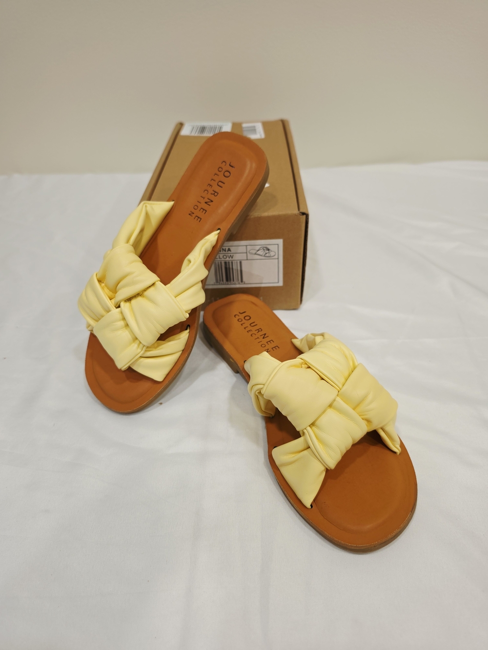 Journee Collection Kianna Women's Yellow Knotted Slide Sandals
